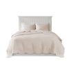 3 Piece Reversible Scalloped Edge Quilt Set